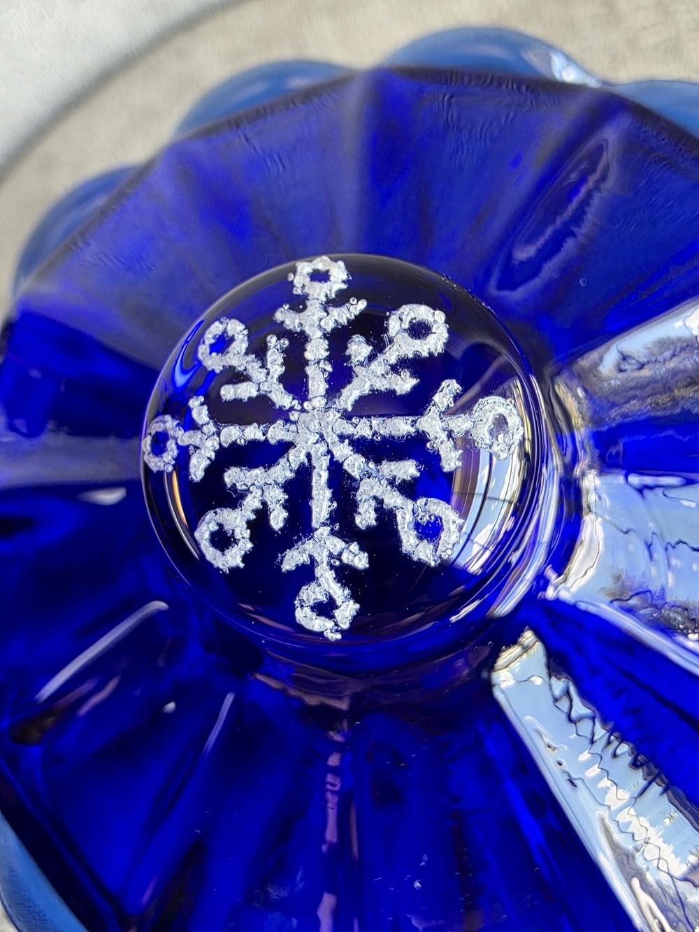 RARE VTG Fenton Cobalt Blue Canaan Valley Candy Jar With Lid Signed Hand Painted - Picture 4 of 14